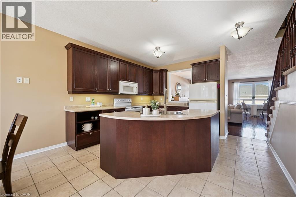 27 Triller Avenue Property Photo 10