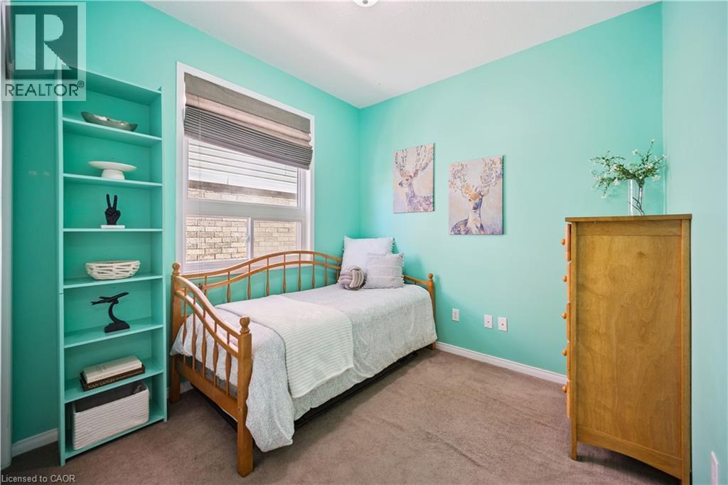 27 Triller Avenue Property Photo 18