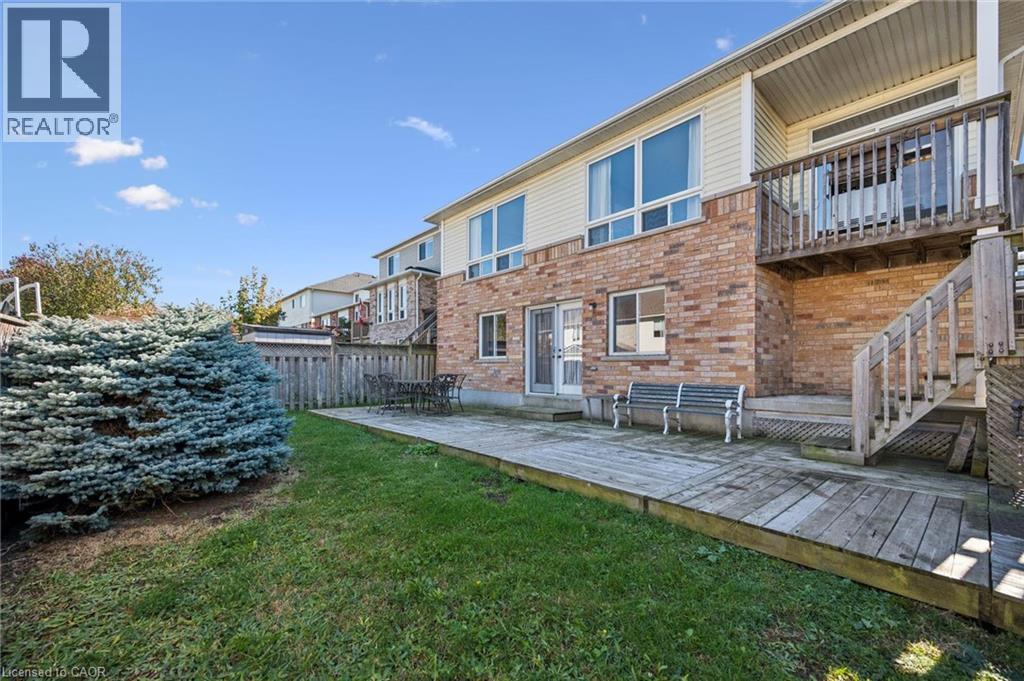 27 Triller Avenue Property Photo 38