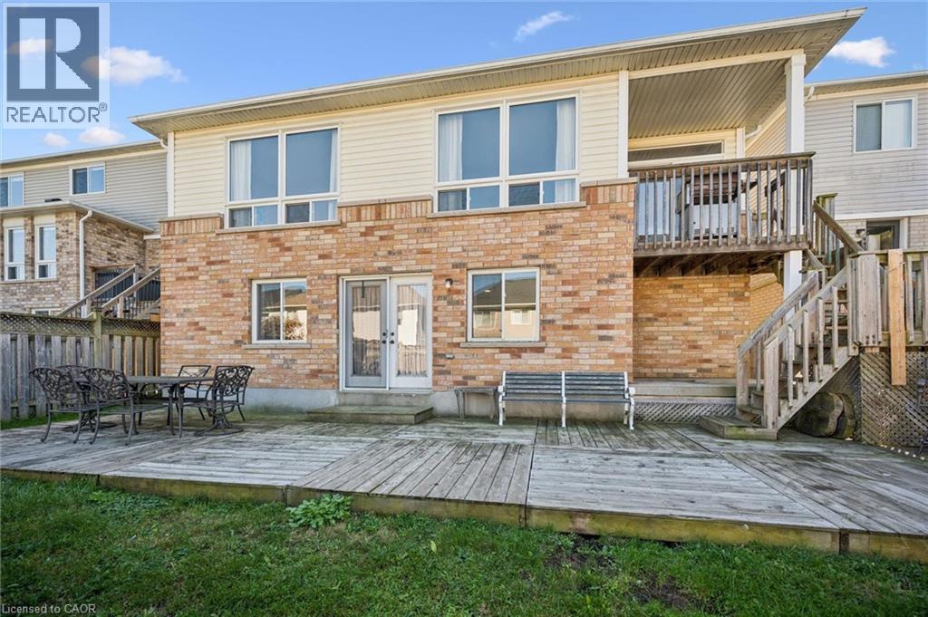 27 Triller Avenue Property Photo 39
