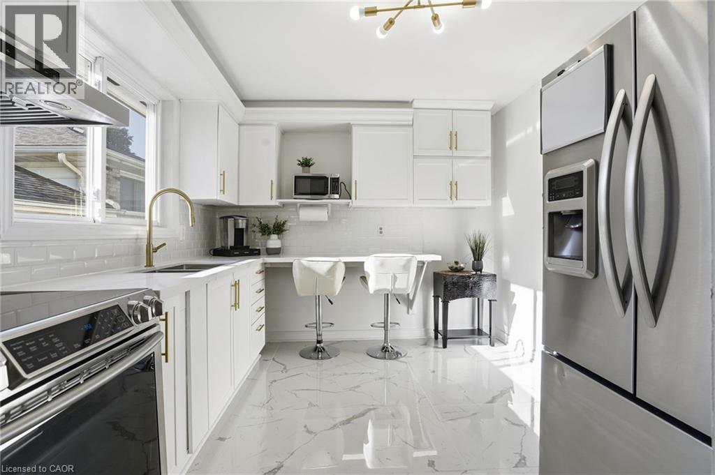 84 Elgar Avenue Property Photo 11