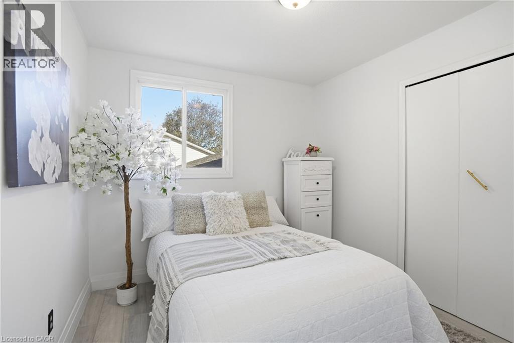 84 Elgar Avenue Property Photo 17