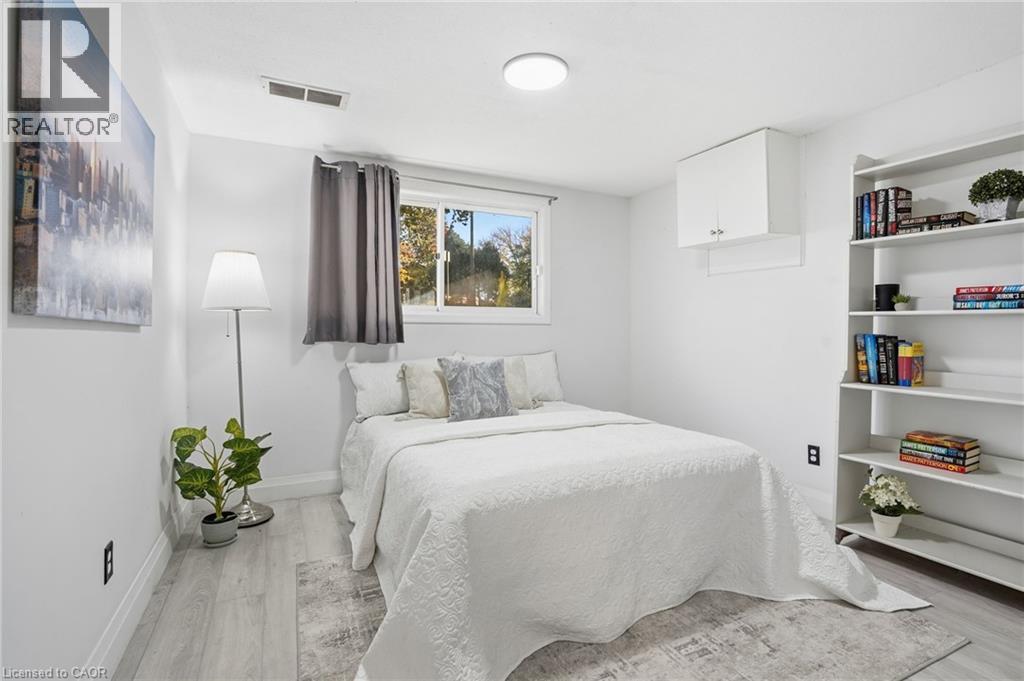 84 Elgar Avenue Property Photo 27