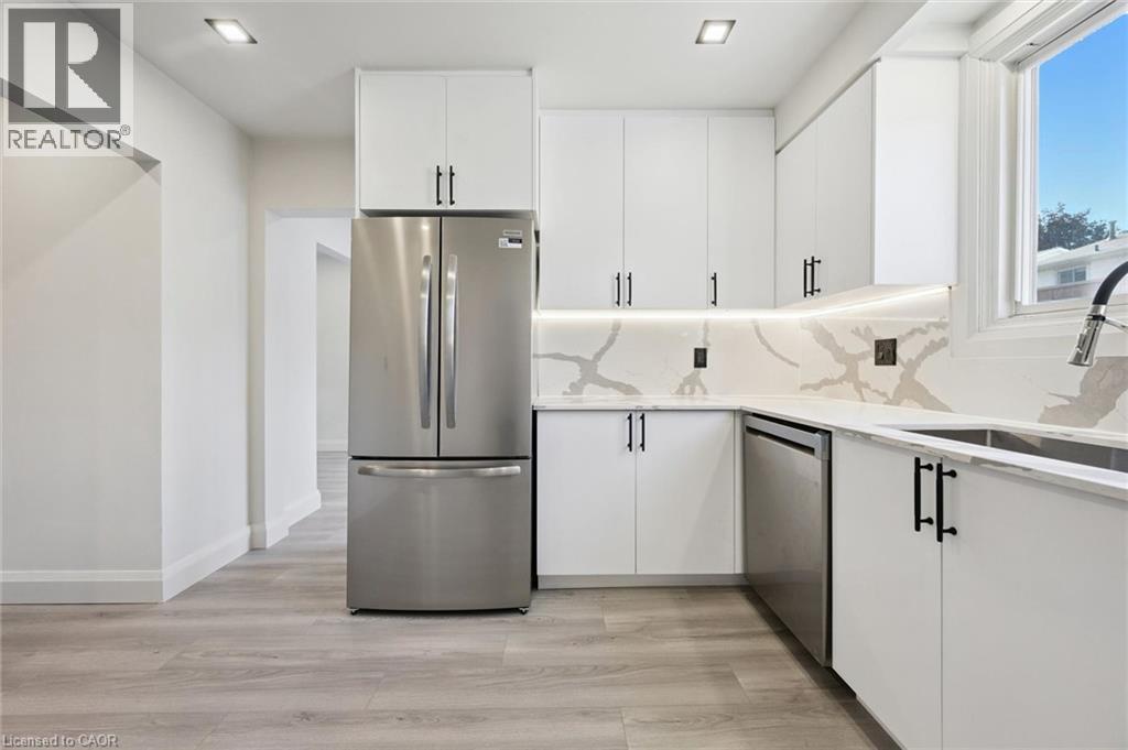 5475 Lakeshore Road Unit# 107 Property Photo 12