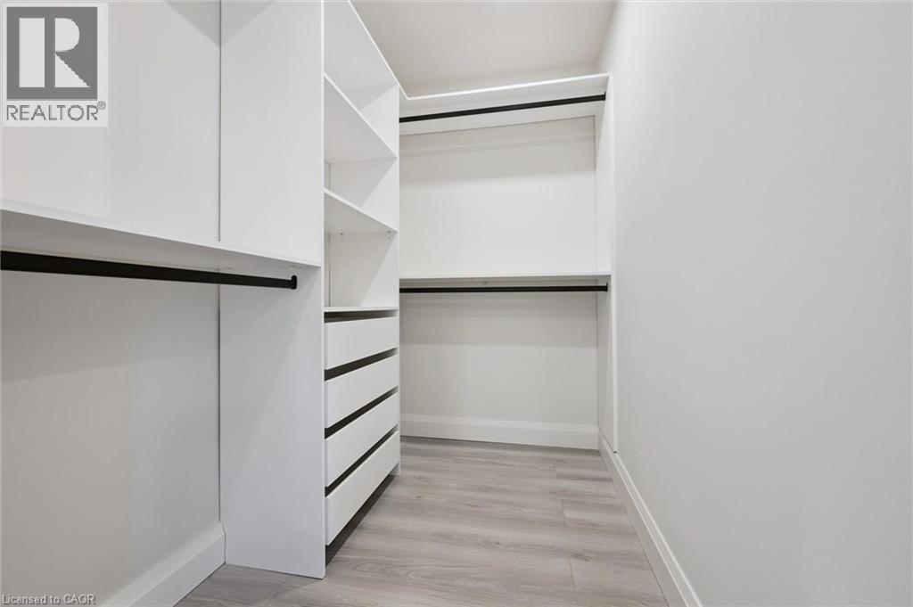 5475 Lakeshore Road Unit# 107 Property Photo 19