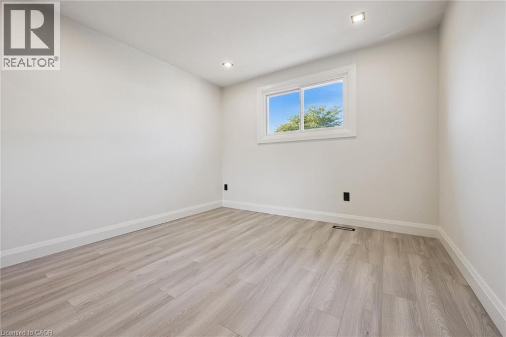 5475 Lakeshore Road Unit# 107 Property Photo 22