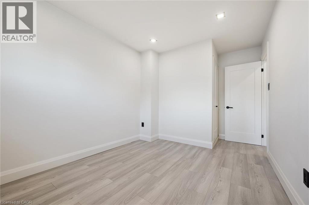 5475 Lakeshore Road Unit# 107 Property Photo 26