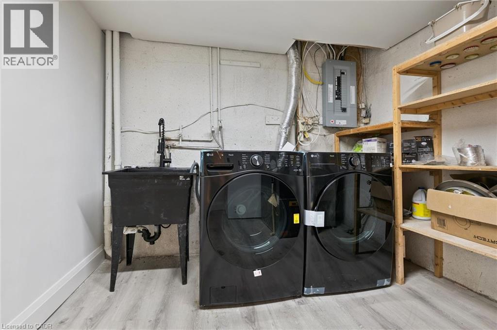 5475 Lakeshore Road Unit# 107 Property Photo 36
