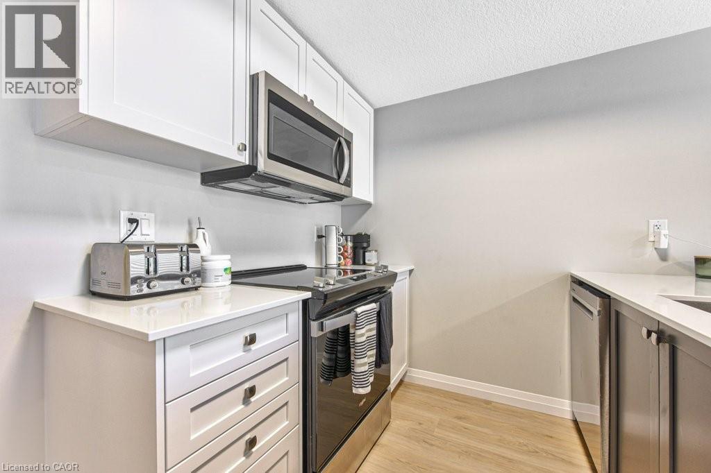 410 Northfield Drive Unit# B11 Property Photo 9