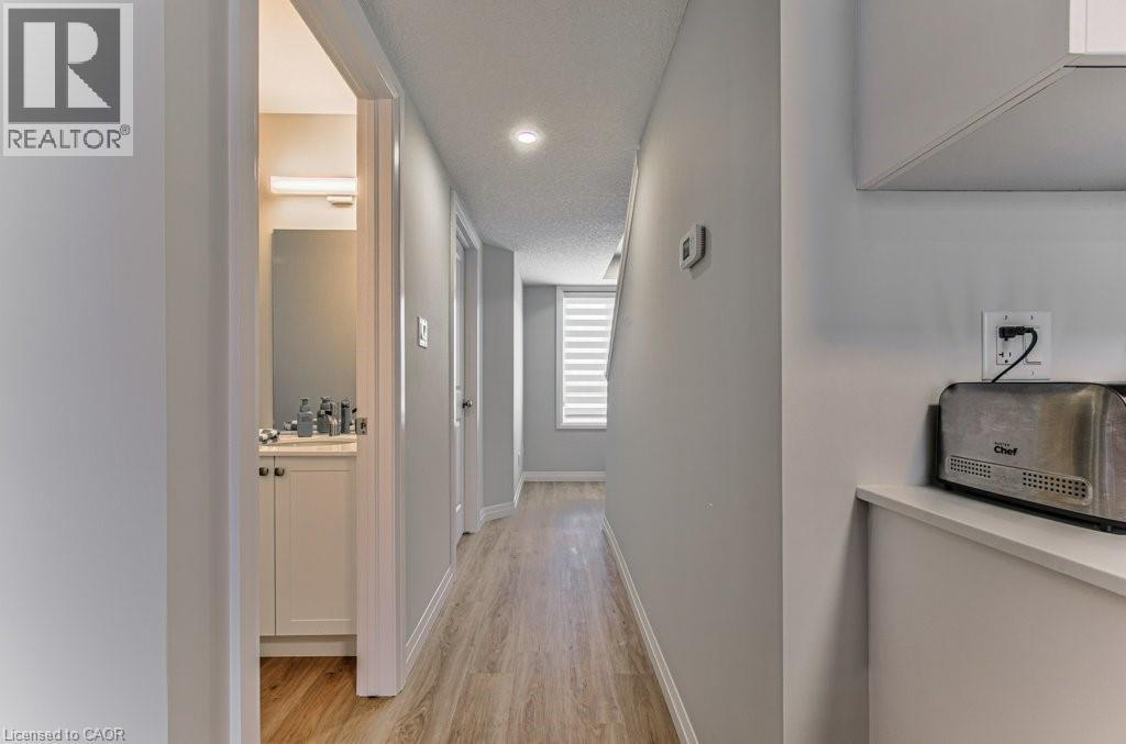 410 Northfield Drive Unit# B11 Property Photo 11