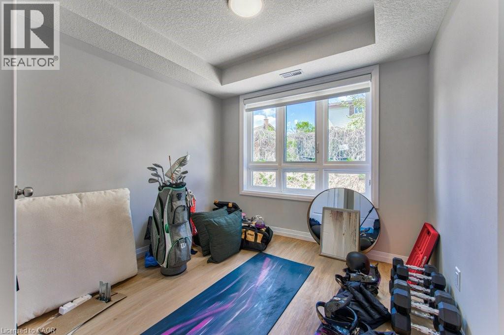 410 Northfield Drive Unit# B11 Property Photo 16