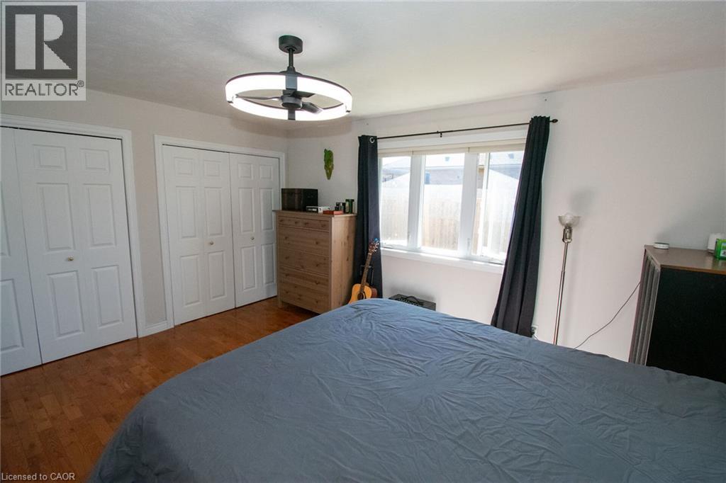 124 Forest Street E Property Photo 14