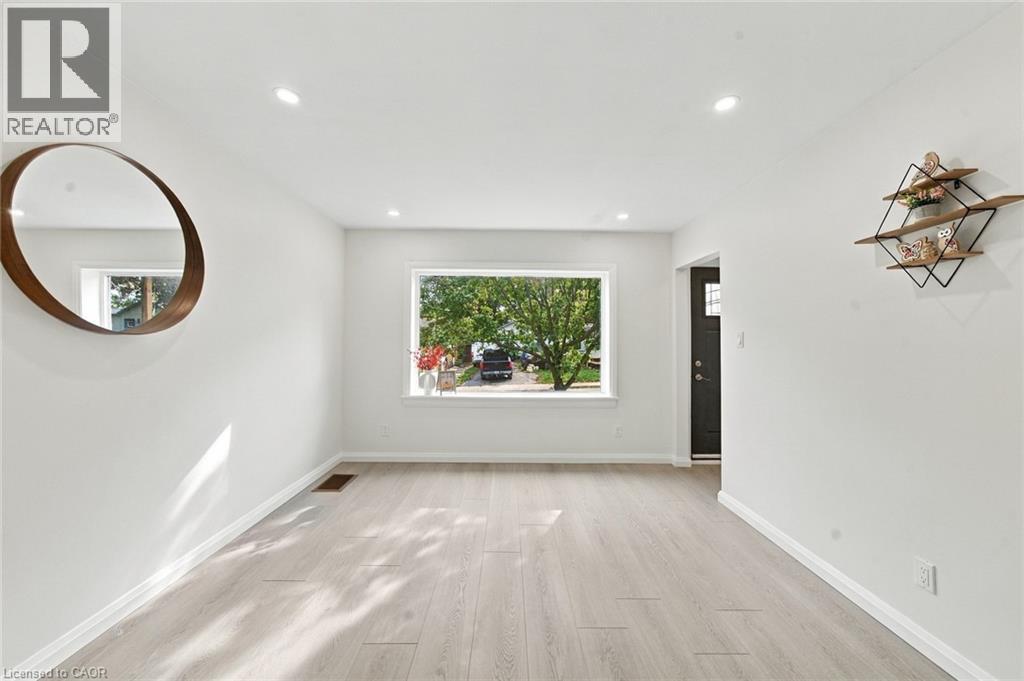 294 East 28th Street Property Photo 3
