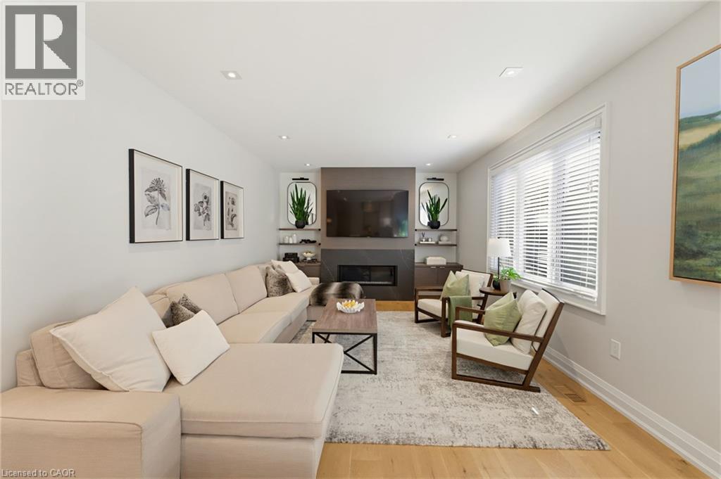 212 Stadacona Avenue Property Photo 12