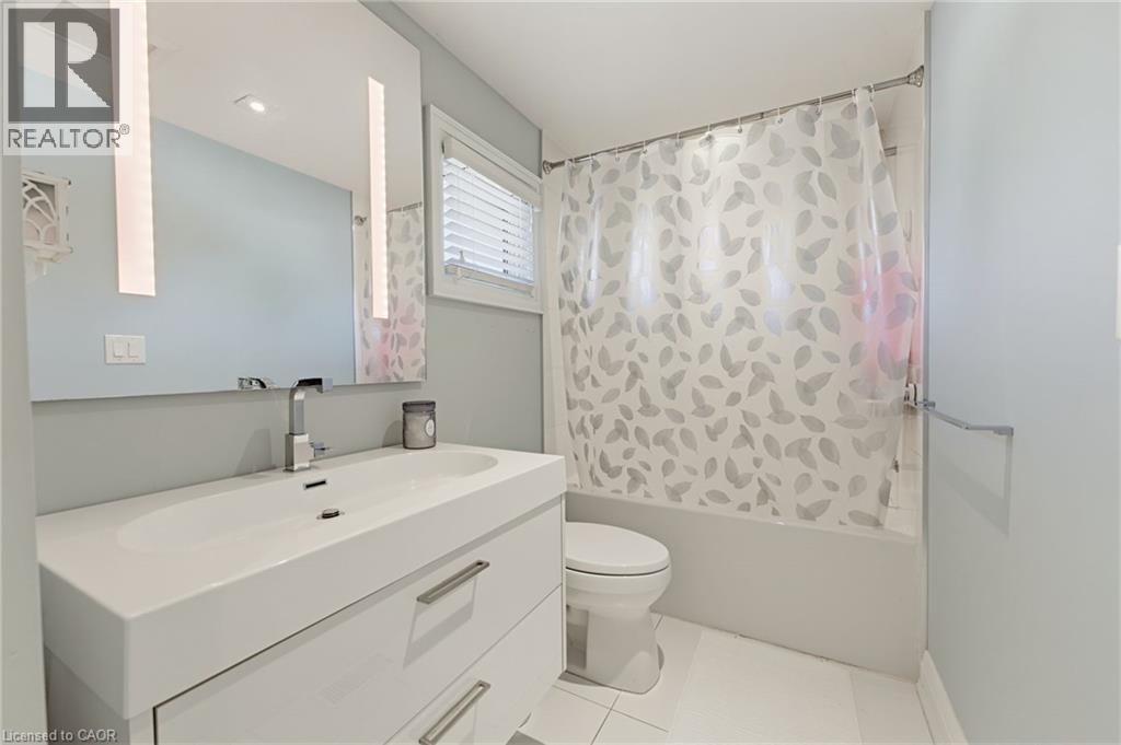 212 Stadacona Avenue Property Photo 26