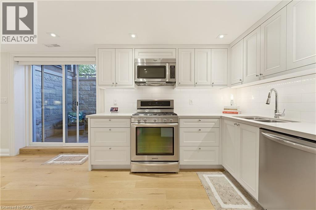 212 Stadacona Avenue Property Photo 31