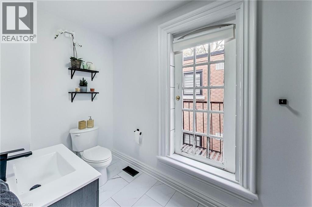 102 West Avenue Unit# 2 Property Photo 16