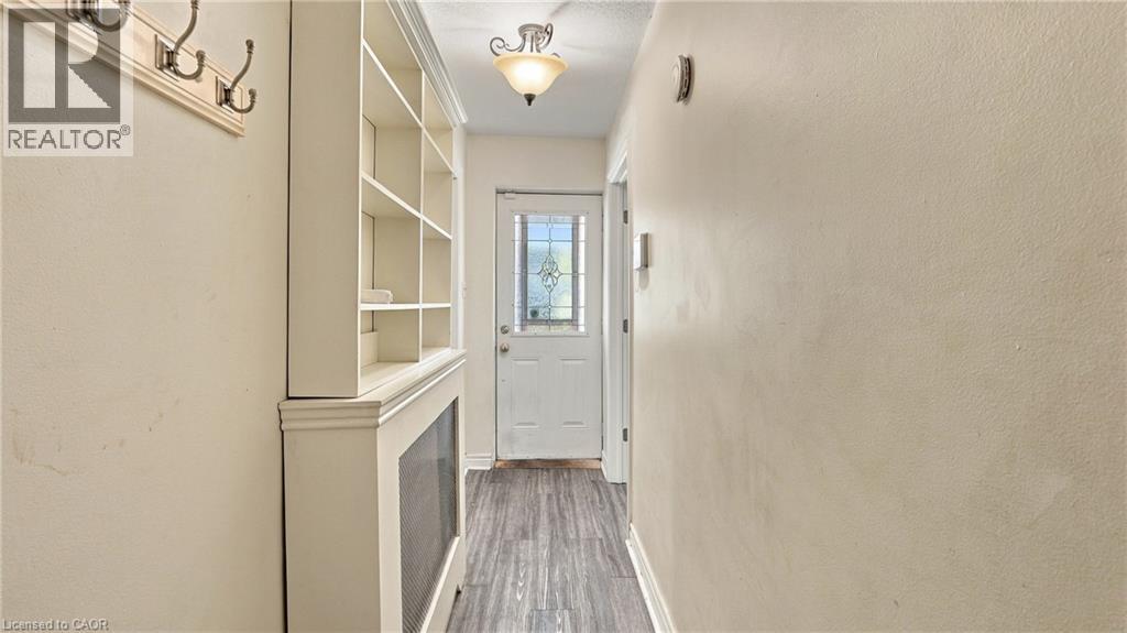 25 Hope Avenue Property Photo 4