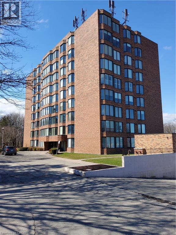 180 LIMERIDGE Road W Unit# 401 Property Photo 1