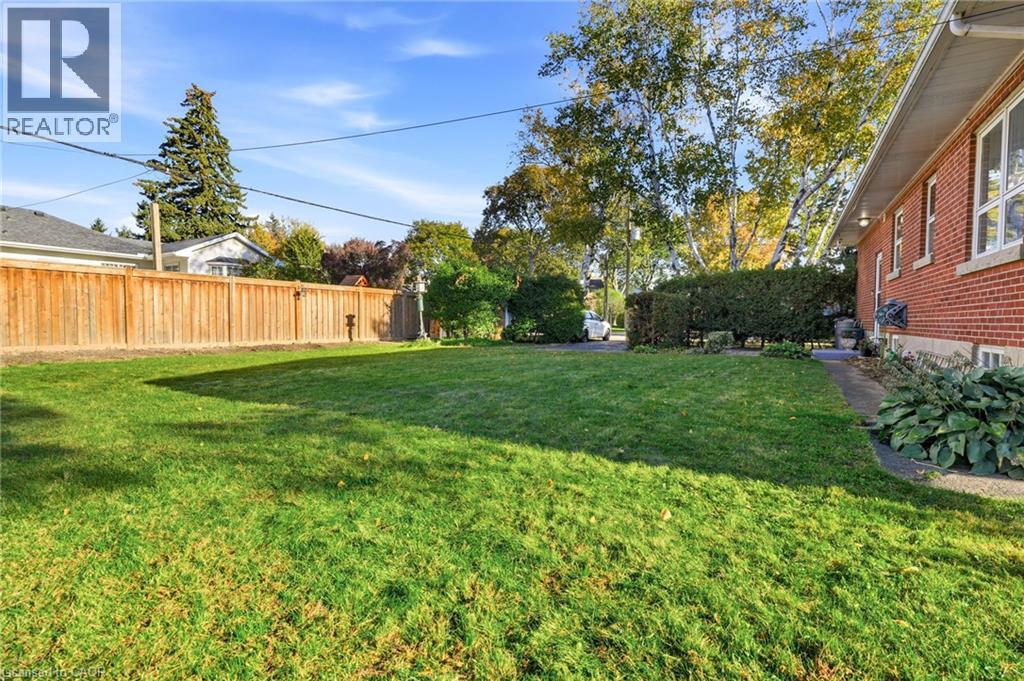 2117 Maplewood Drive Property Photo 32