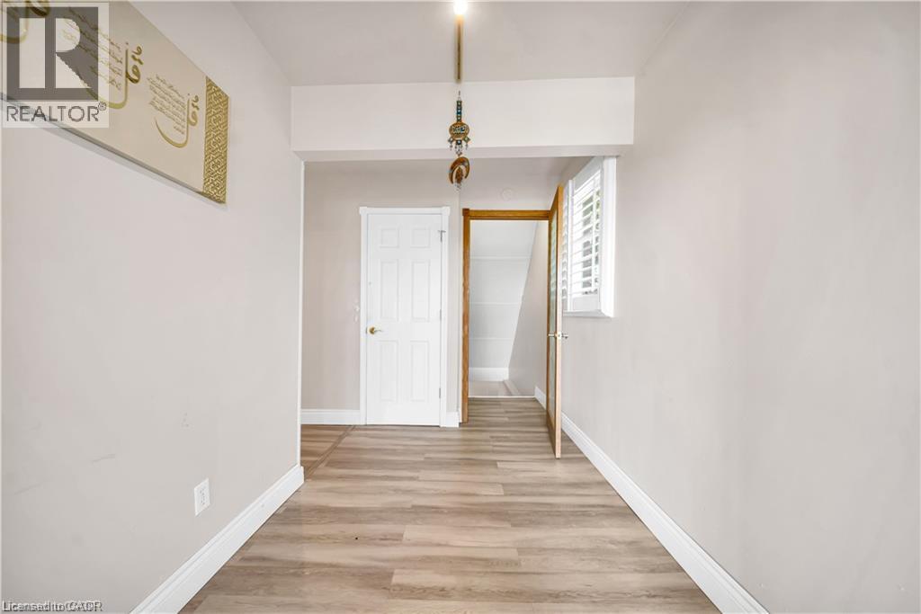 2288 Binbrook Road Property Photo 11