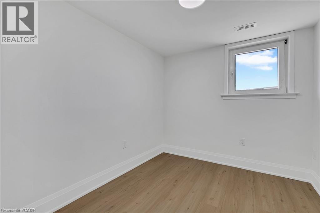 581 Lancaster Street W Unit# 2 Property Photo 9