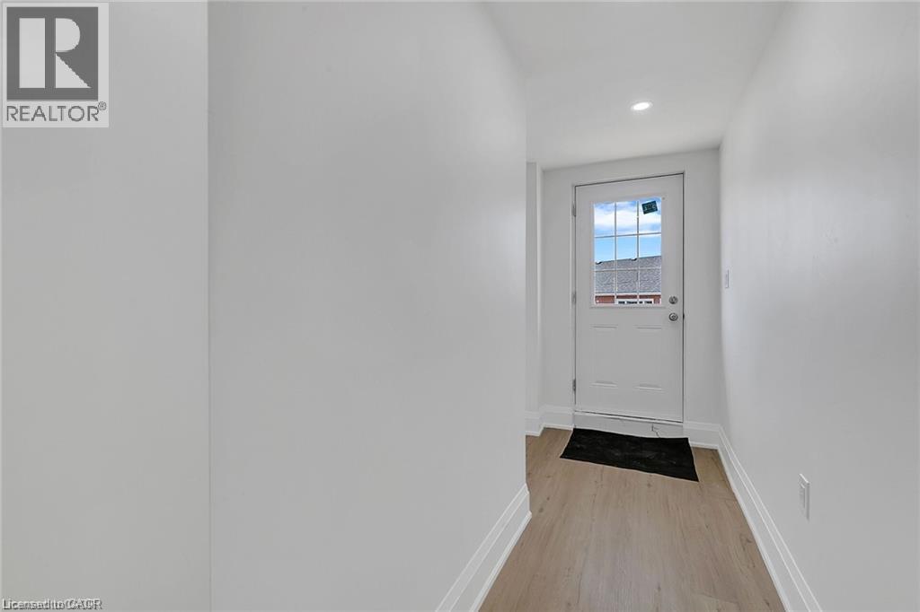581 Lancaster Street W Unit# 2 Property Photo 11