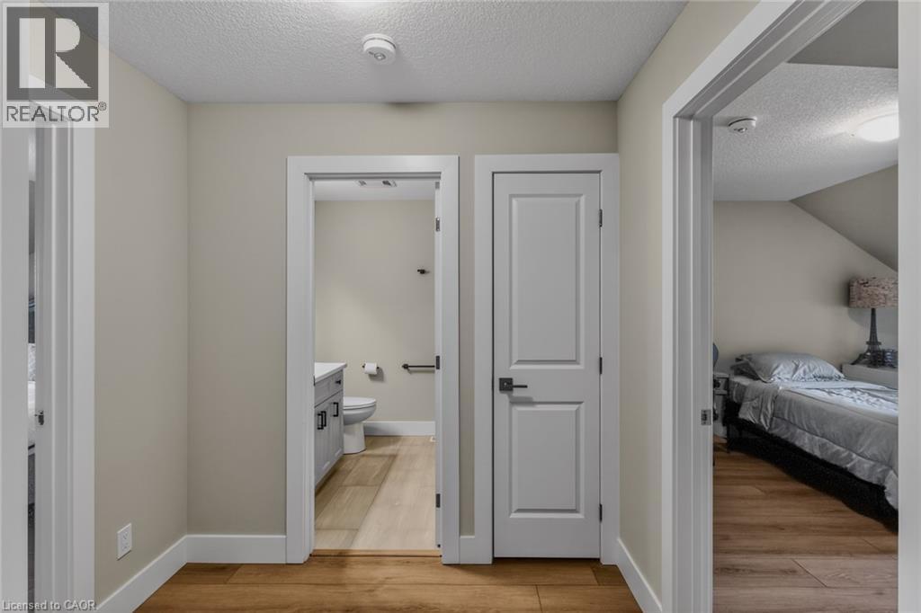 744 Nelson Street Unit# 5 Property Photo 24