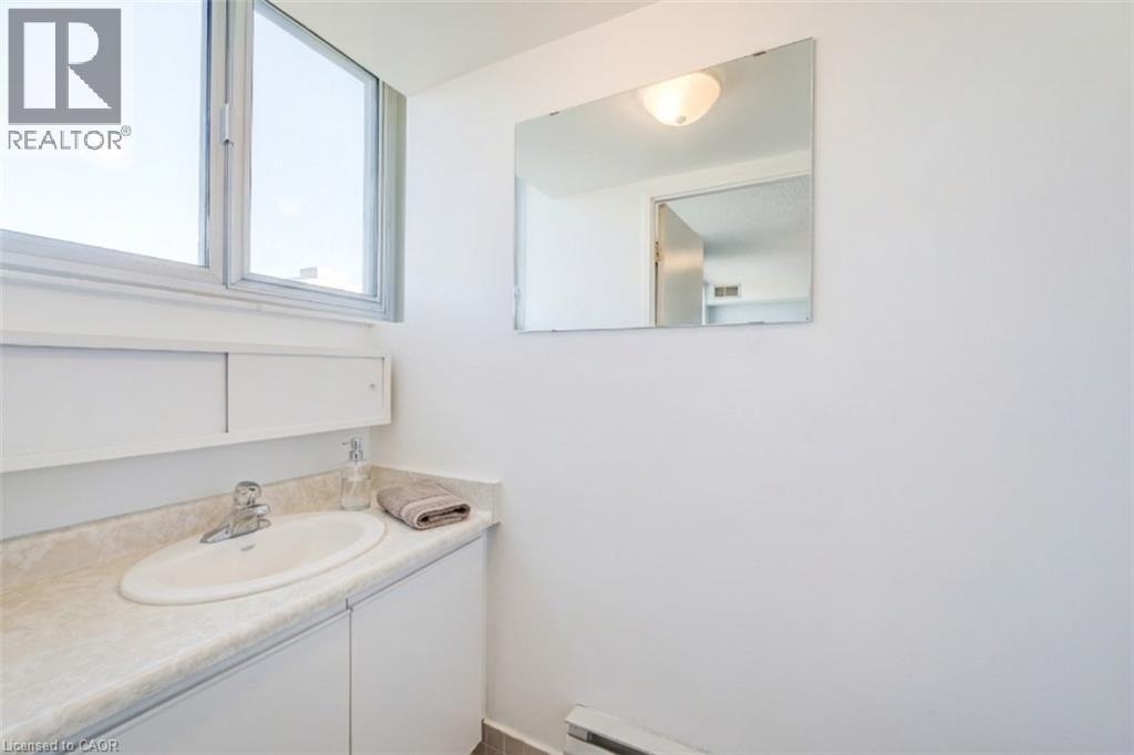 375 N King Street N Unit# 1102 Property Photo 12
