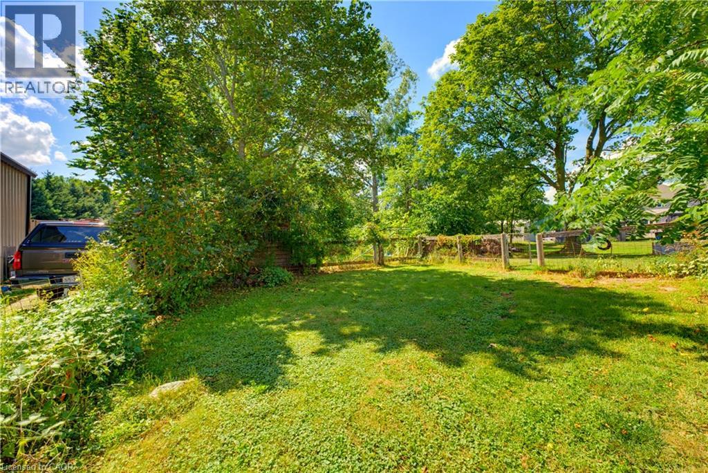 1256 Maryhill Road Property Photo 3