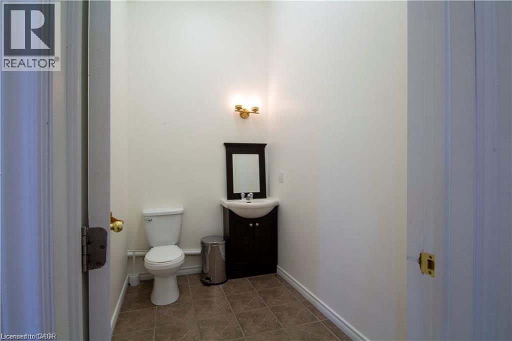 15 Wellington Street N Unit# 201 Property Photo 11