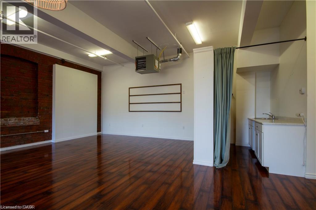 15 Wellington Street N Unit# 201 Property Photo 13