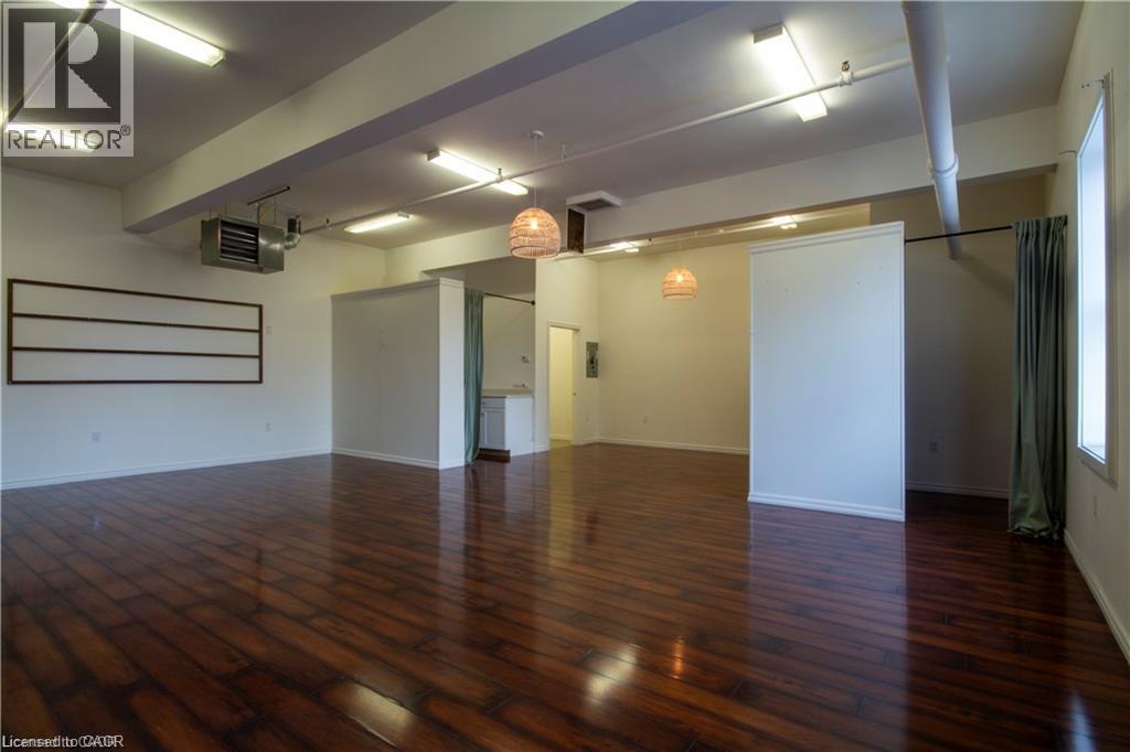 15 Wellington Street N Unit# 201 Property Photo 14