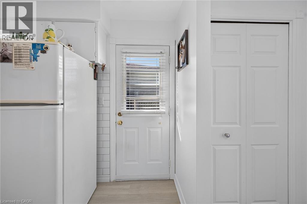 411 Queen Victoria Drive Property Photo 20