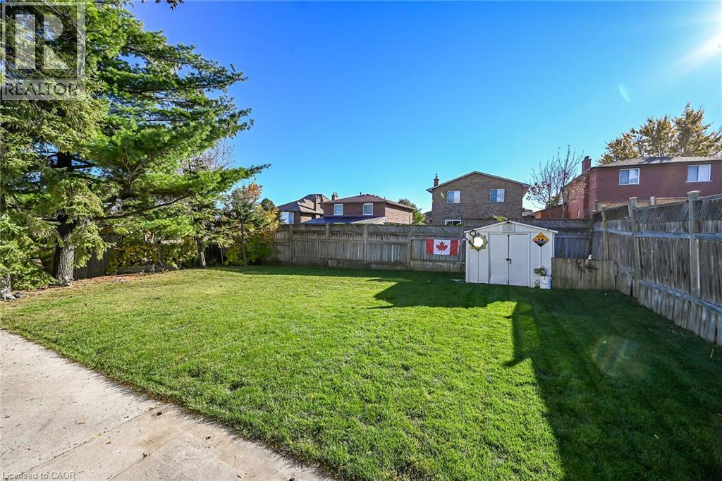 411 Queen Victoria Drive Property Photo 41