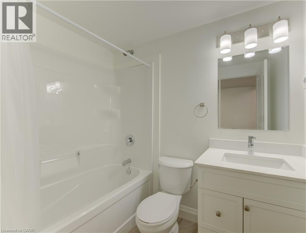 93 Kinzie Avenue Unit# A Property Photo 8