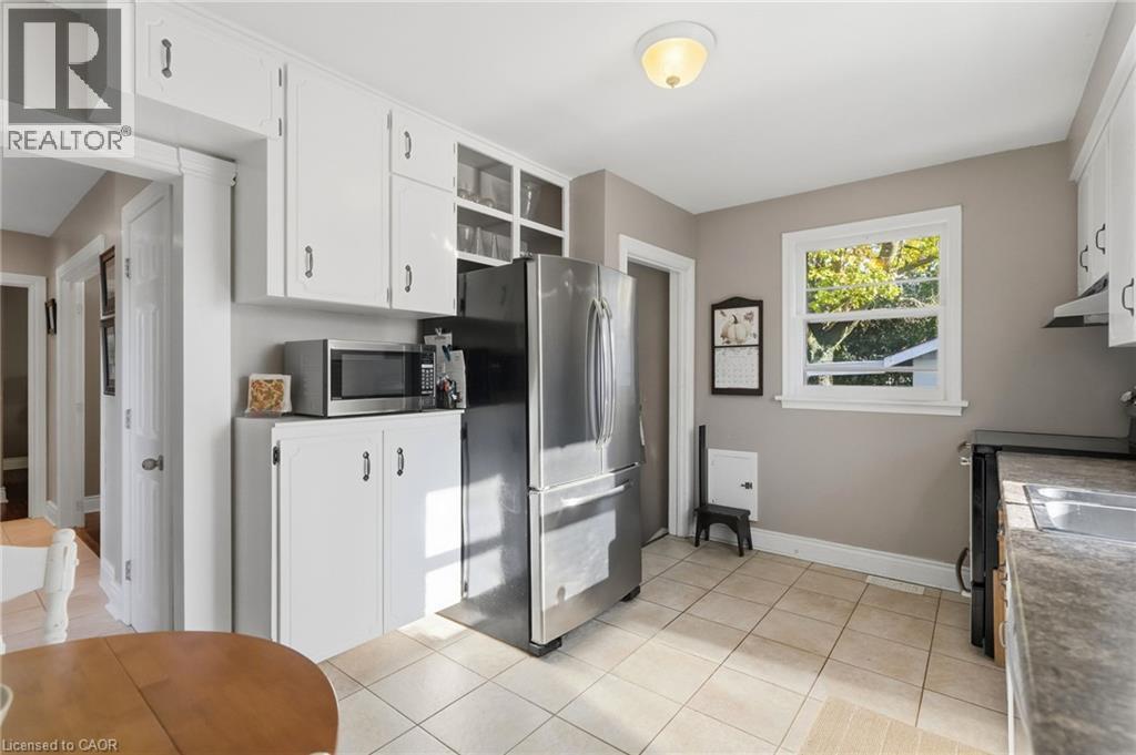 660 Wickens Avenue Property Photo 8