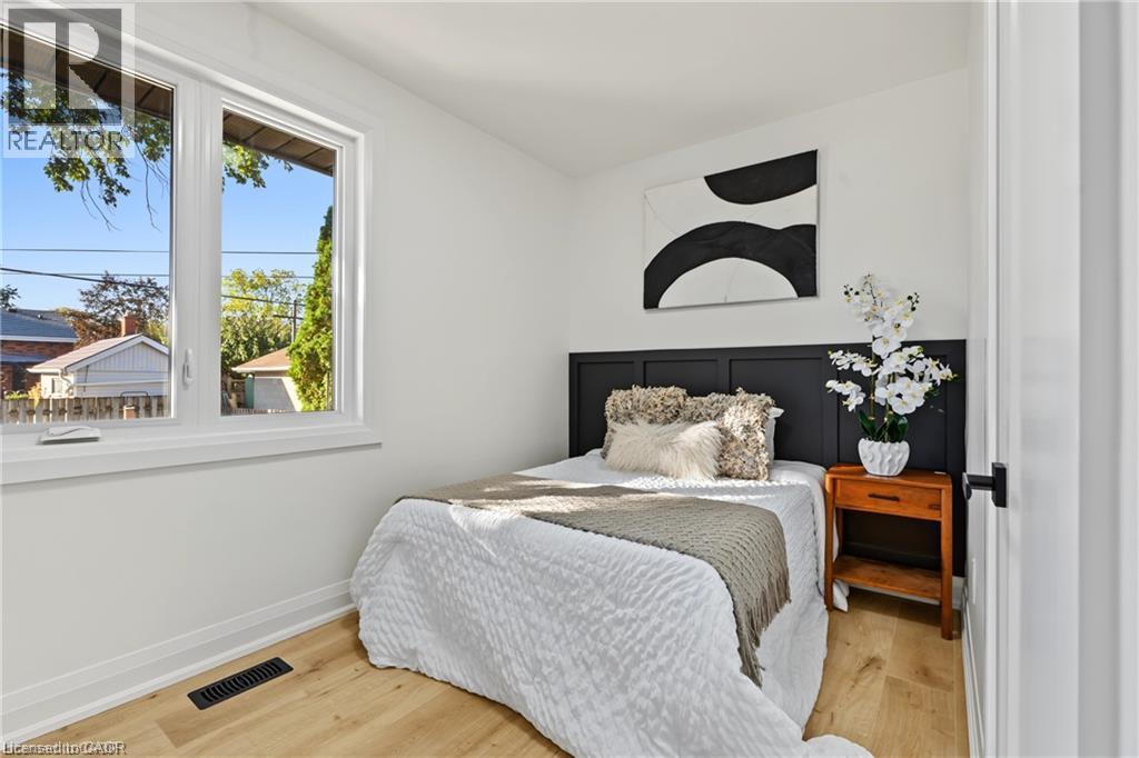 98 Wise Crescent Property Photo 10
