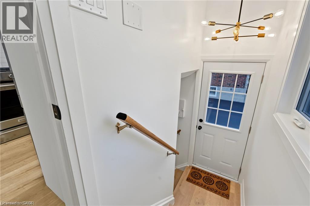98 Wise Crescent Property Photo 16