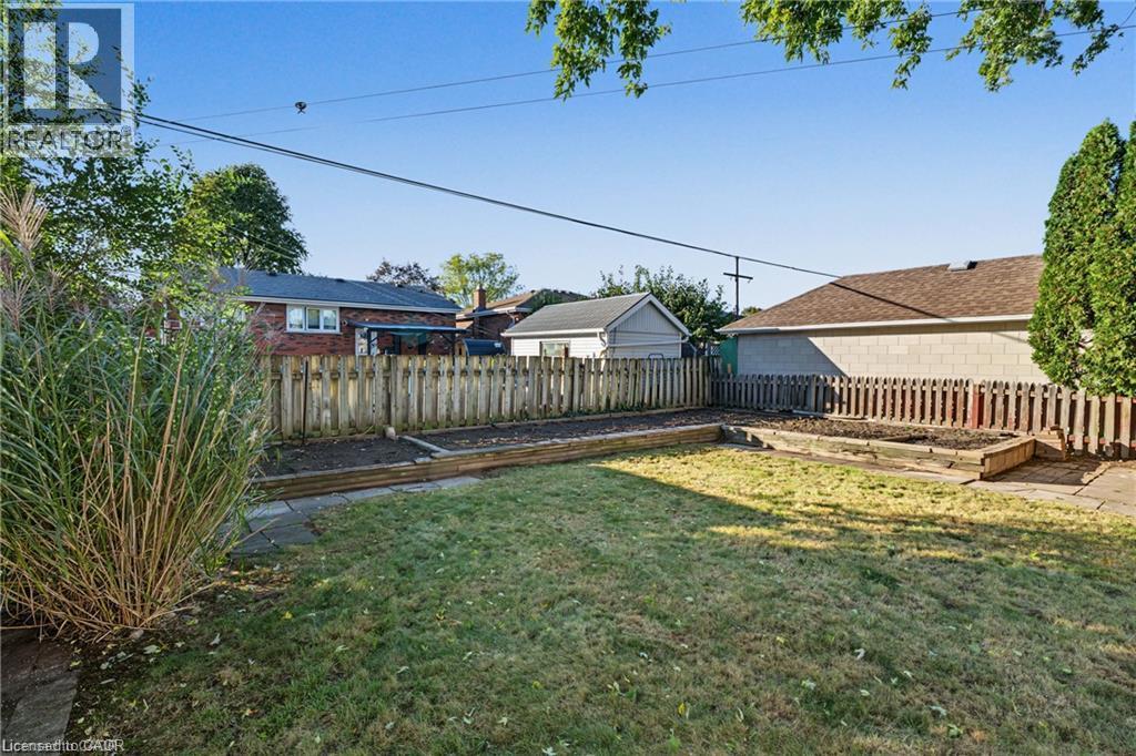 98 Wise Crescent Property Photo 34
