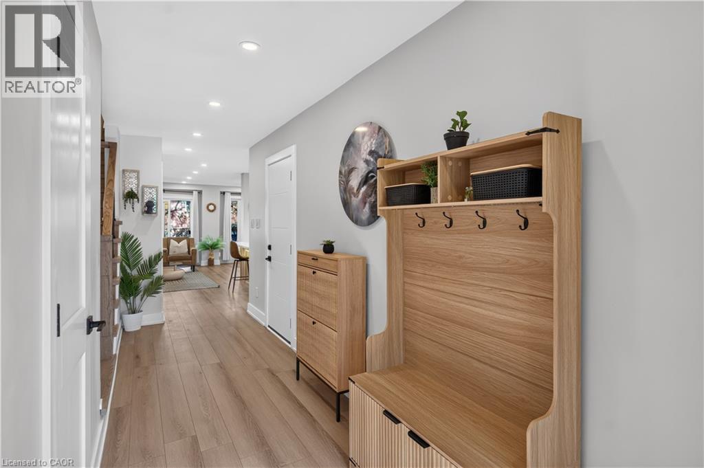149 Essling Avenue Property Photo 4