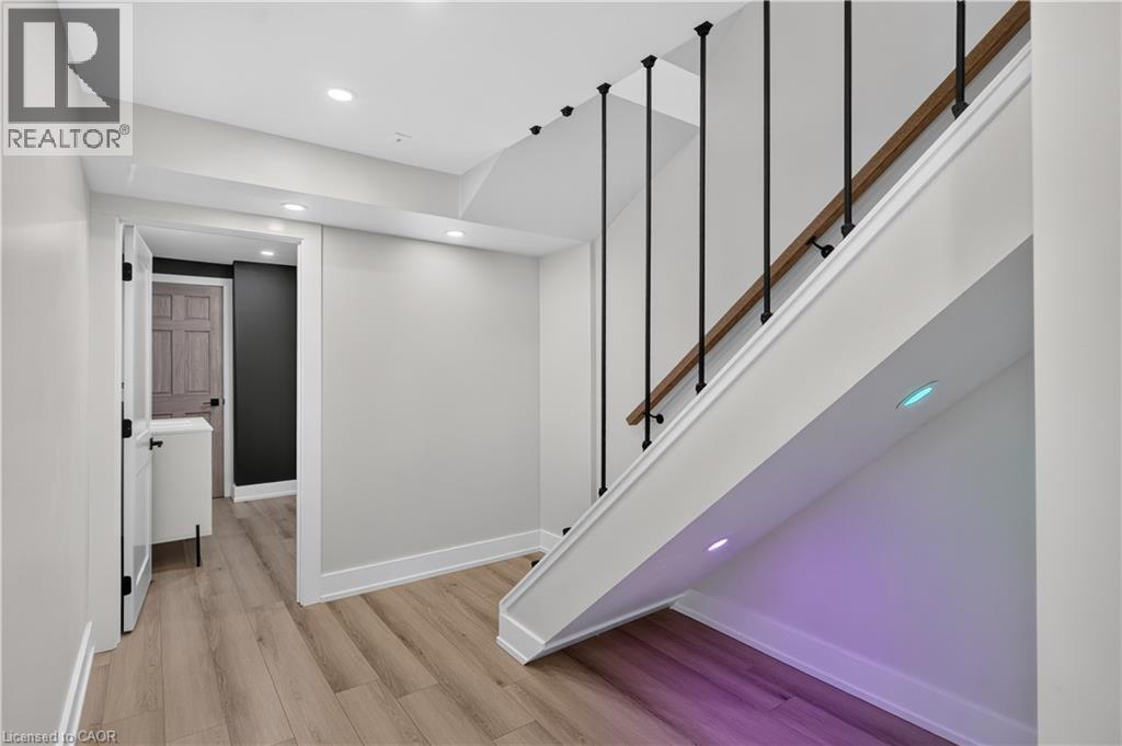 149 Essling Avenue Property Photo 32