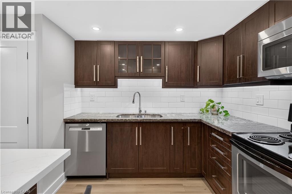 149 Essling Avenue Property Photo 36
