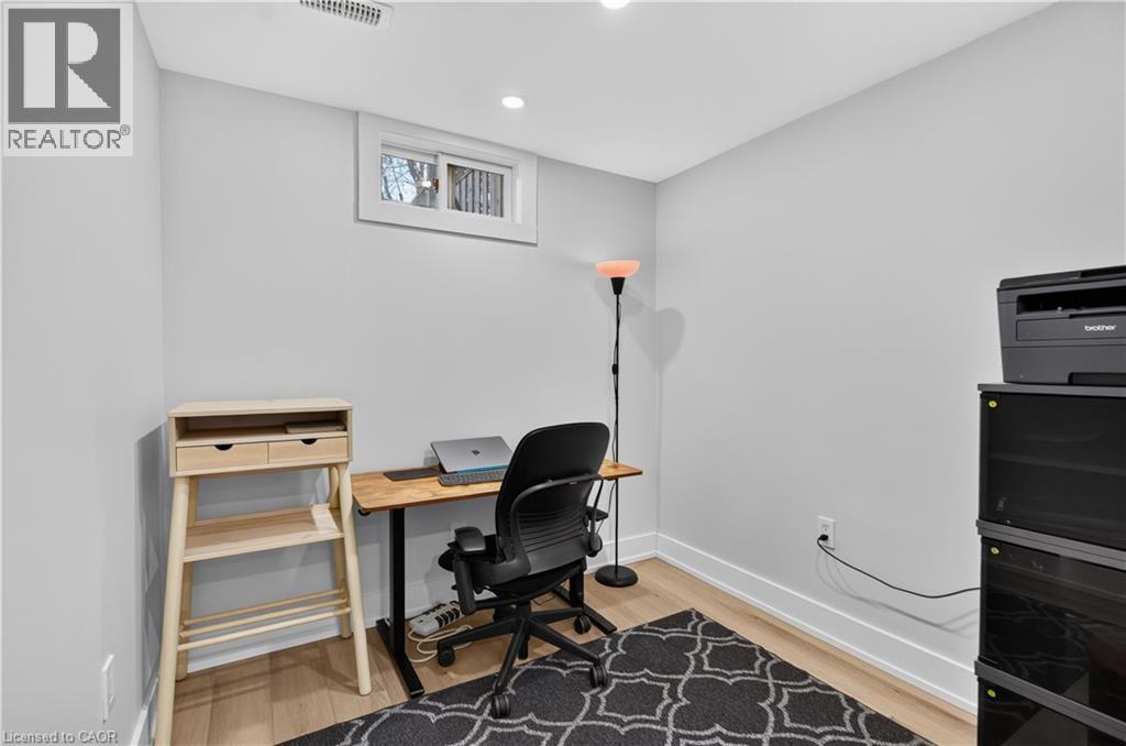 149 Essling Avenue Property Photo 44