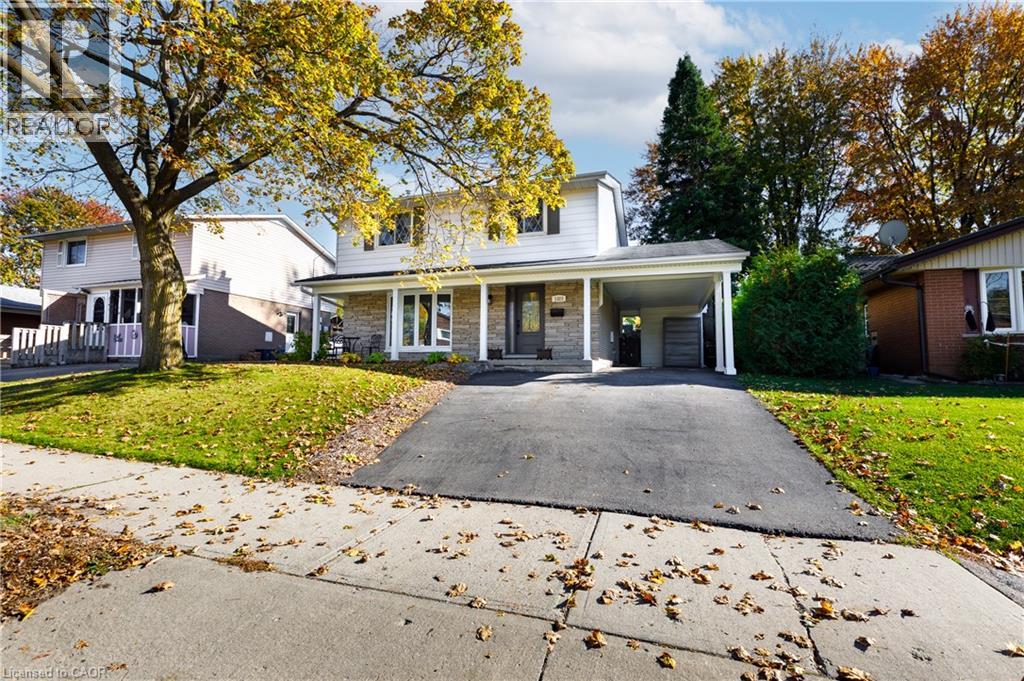 1323 Queen's Boulevard Property Photo 1