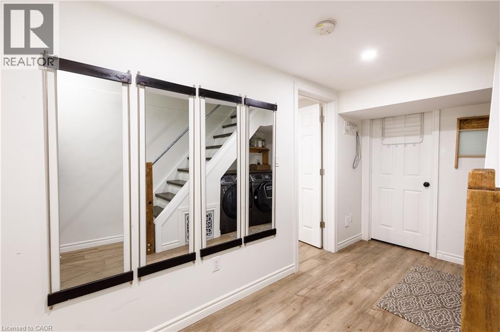 1323 Queen's Boulevard Property Photo 31
