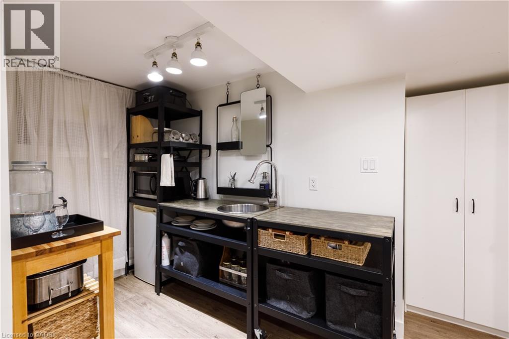 1323 Queen's Boulevard Property Photo 38