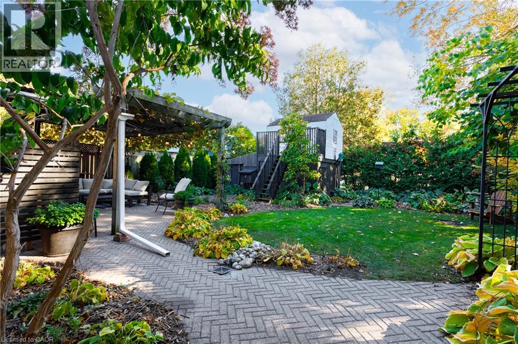 1323 Queen's Boulevard Property Photo 47
