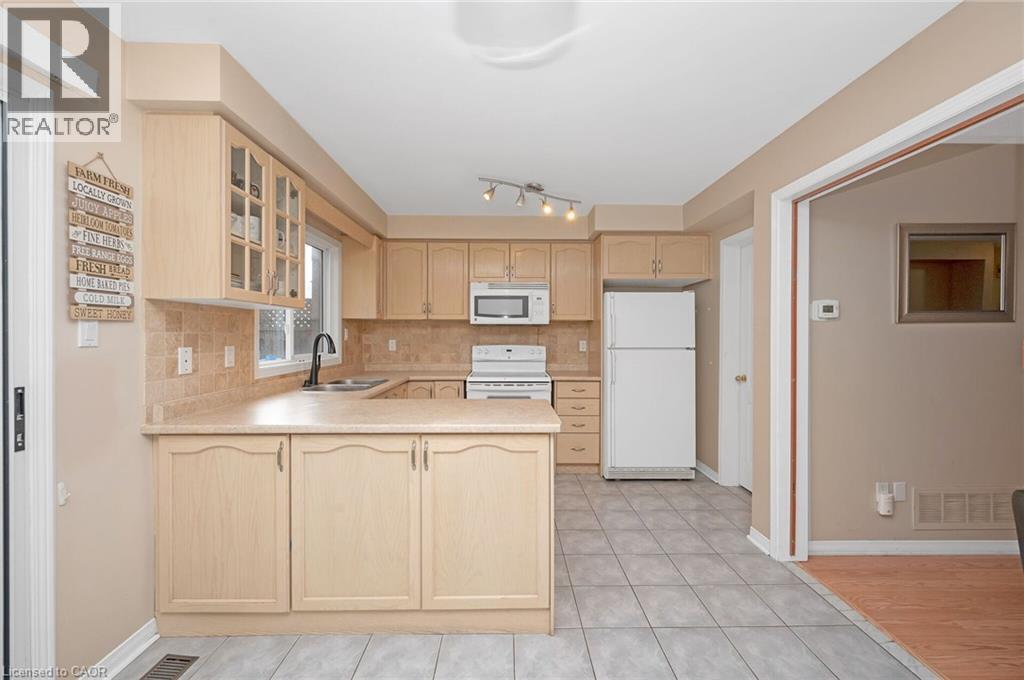 2189 Shorncliffe Boulevard Property Photo 12