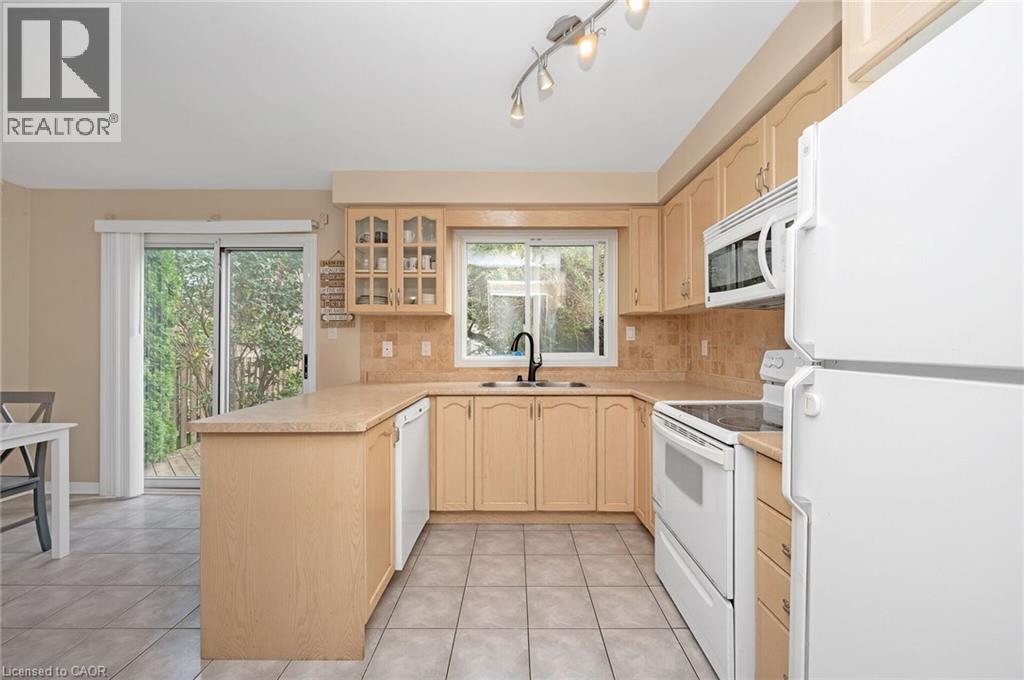2189 Shorncliffe Boulevard Property Photo 13